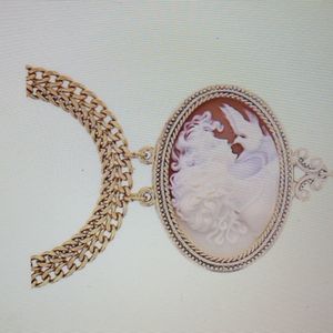 1928 Resin Gold-Tpne Twin Muse Necklace